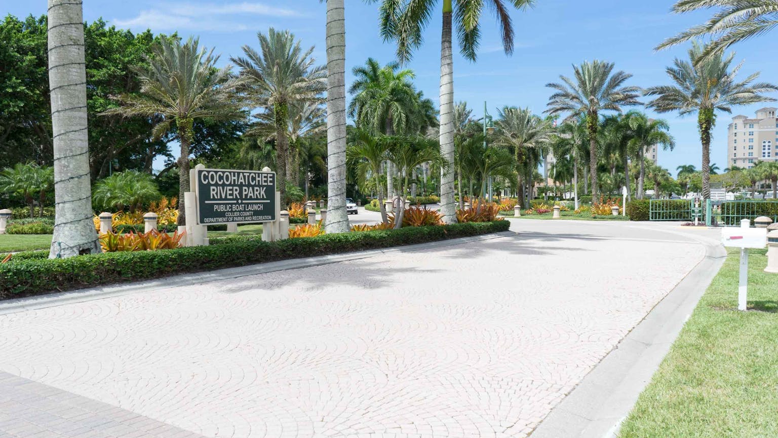 Entrance to Cocohatchee River Park in North Naples